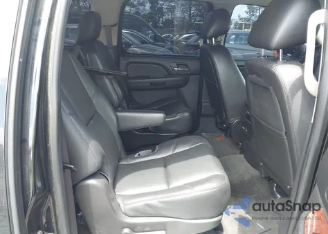 2013 Chevrolet Suburban Ltz z USA, uszkodzony, nr VIN 1GNSKKE73DR101529